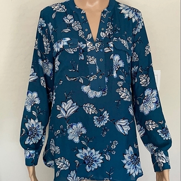 a.n.a Tops - [A.N.A.] Floral Top Size XLP